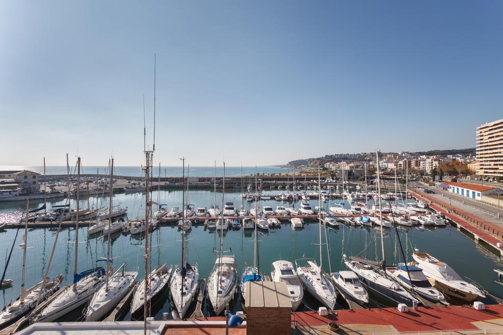 Arenyslux II Arenys de Mar Exterior foto